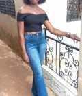 Dating Woman Cameroon to Yaoundé 4 : Armelle, 26 years